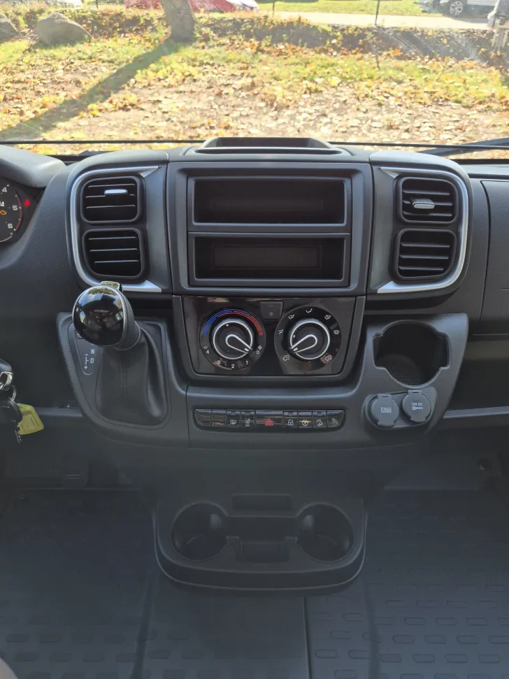 Fahrzeugbild Carado T447 pro+ *Safety-Paket*Hubbett*Holzrost* #10