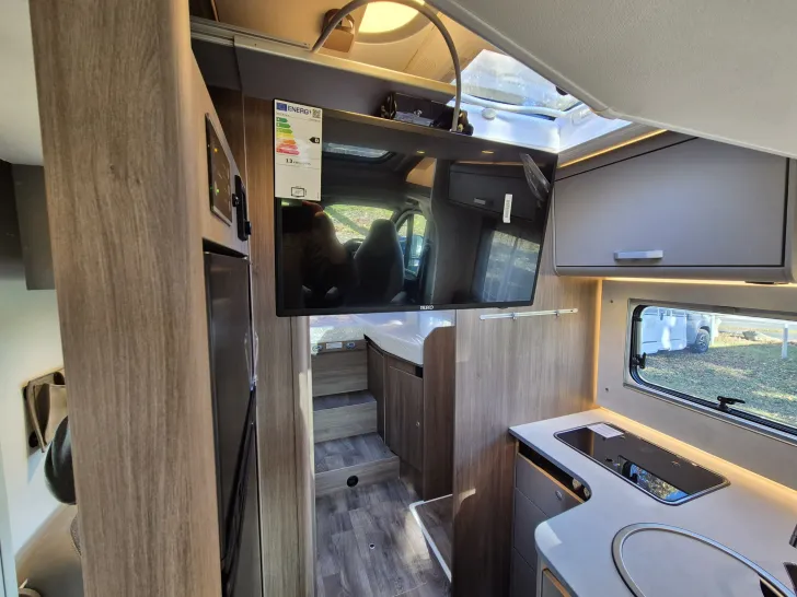 Fahrzeugbild Carado T447 pro+ *Safety-Paket*Hubbett*Holzrost* #22