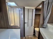 Fahrzeugbild Carado T447 pro+ *Safety-Paket*Hubbett*Holzrost* #24