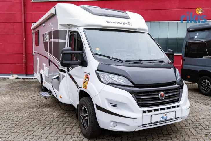 Fahrzeugbild Sunlight T 68 #1