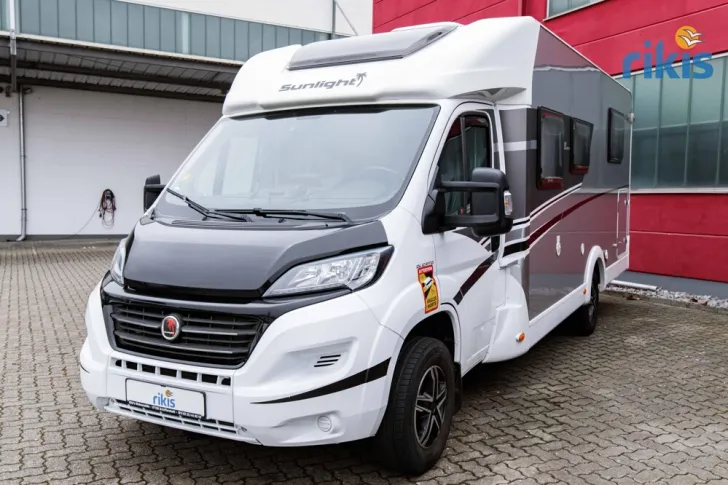 Fahrzeugbild Sunlight T 68 #3