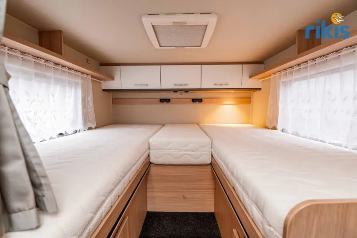 Fahrzeugbild Sunlight T 68 #16