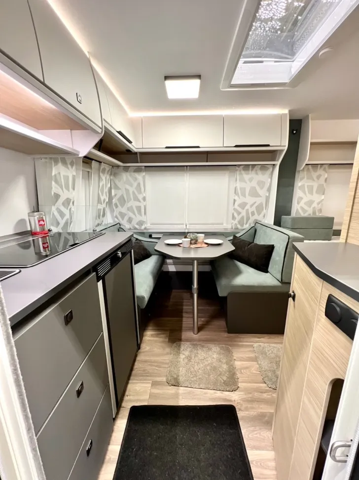 Fahrzeugbild Fendt Apero Activ 390 FH #3