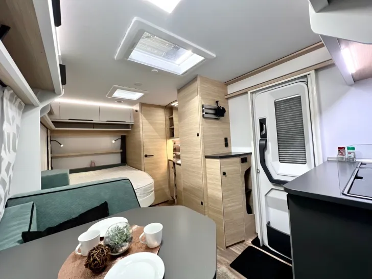Fahrzeugbild Fendt Apero Activ 390 FH #12