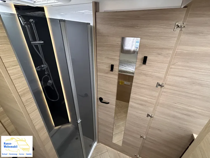 Fahrzeugbild Challenger 380 Etape Edition #13