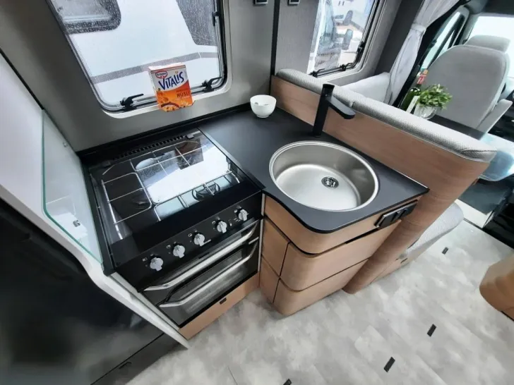 Fahrzeugbild Hymer B-Klasse MC T 600 Verfüg./Autark/AHK/TV/Winter #11