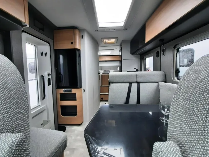 Fahrzeugbild Hymer B-Klasse MC T 600 Verfüg./Autark/AHK/TV/Winter #5