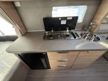 Fahrzeugbild Knaus Südwind BLACK SELECTION 420 QD MJ 26|Markise #10