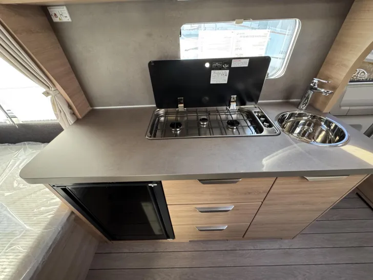 Fahrzeugbild Knaus Südwind BLACK SELECTION 420 QD MJ 26|Markise #10