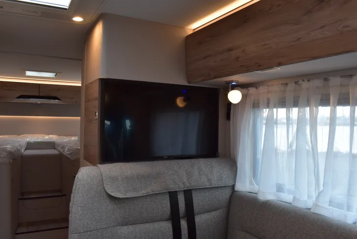 Fahrzeugbild Hymer Exsis-t 580 Pure Sat, Navi, Automatik, ab April #8