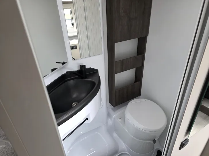 Fahrzeugbild Benimar YRTEO Y861 PLUS NORTHAUTOKAPP MARKISE #12