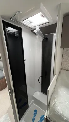 Fahrzeugbild LMC Cruiser 750 EF #9