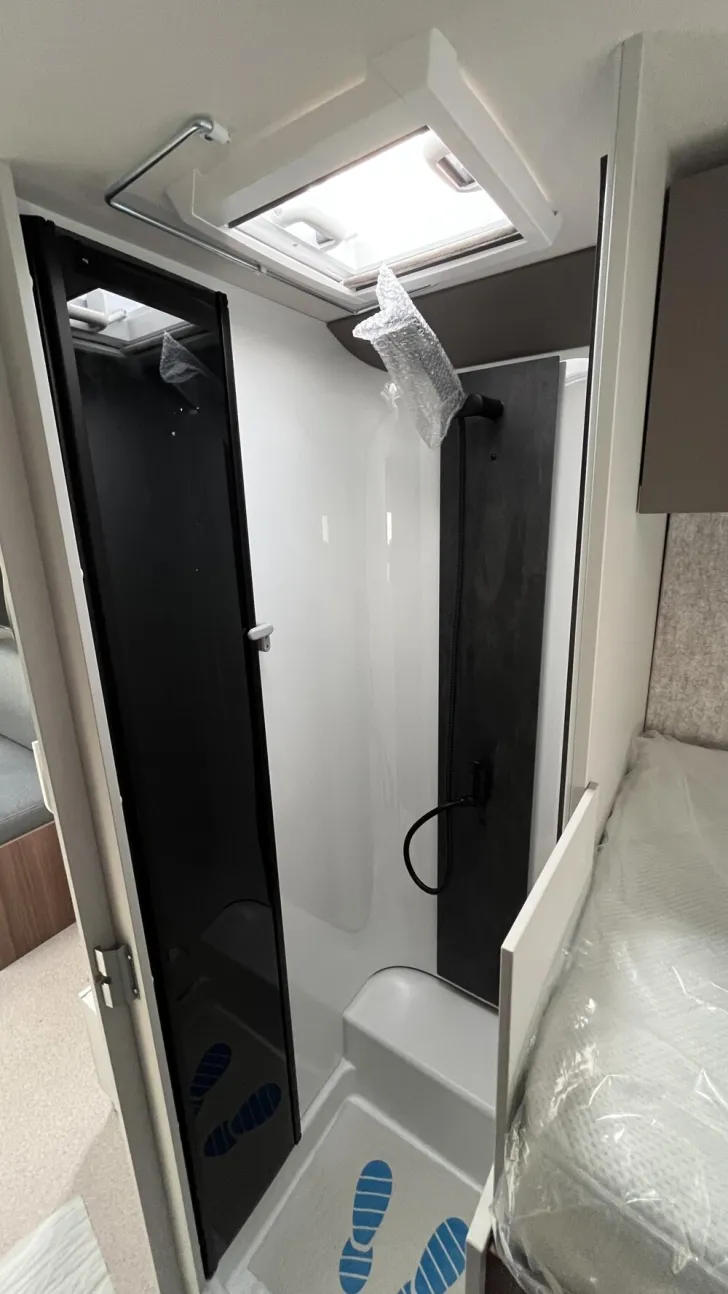 Fahrzeugbild LMC Cruiser 750 EF #9