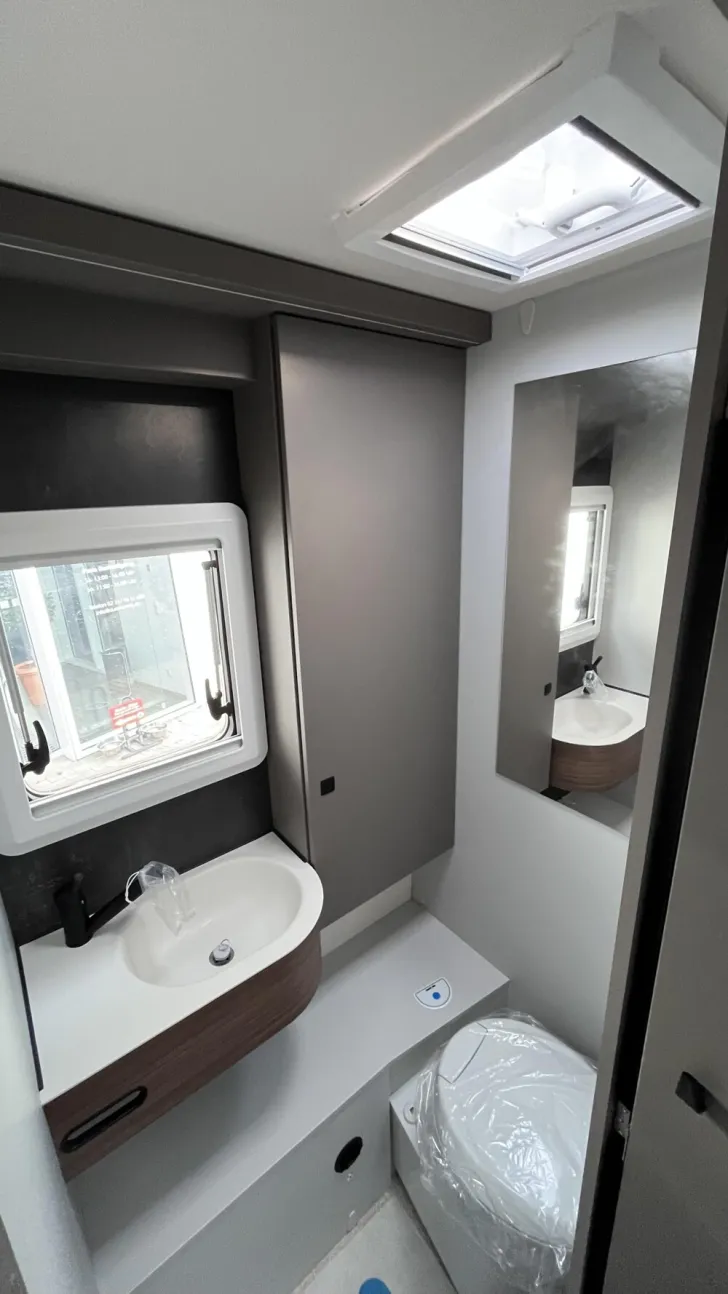 Fahrzeugbild LMC Cruiser 750 EF #10