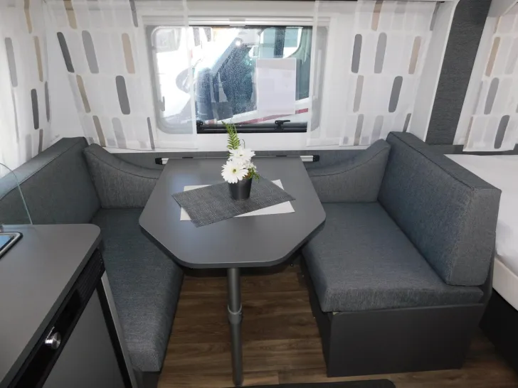 Fahrzeugbild Fendt Apero Activ 390 FH 45L Tank, TV-Halter, 1700Kg #7