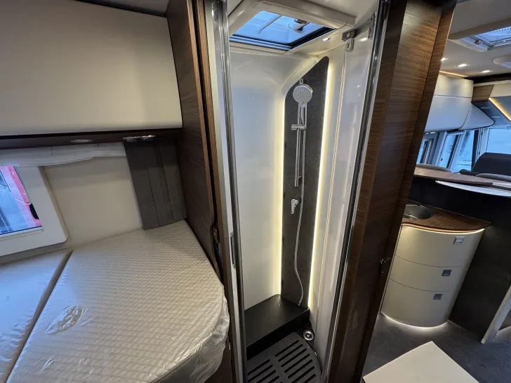 Fahrzeugbild Carthago chic c-line I 4.9 LE #8