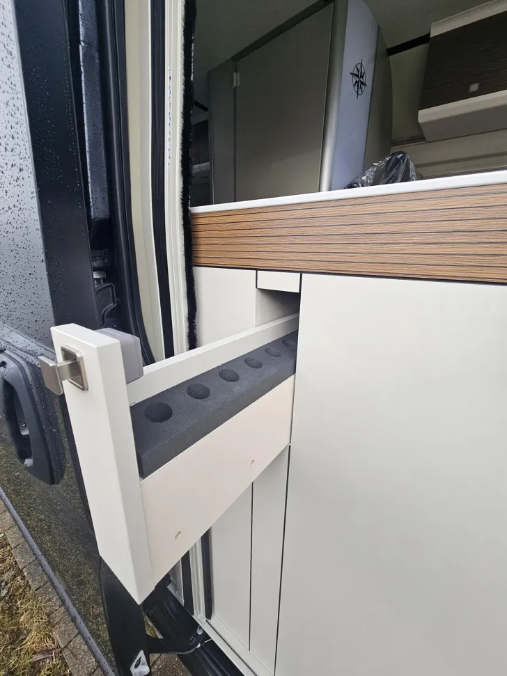 Fahrzeugbild Westfalia Columbus 600 D 180 PS Automatik Premium-Paket #13
