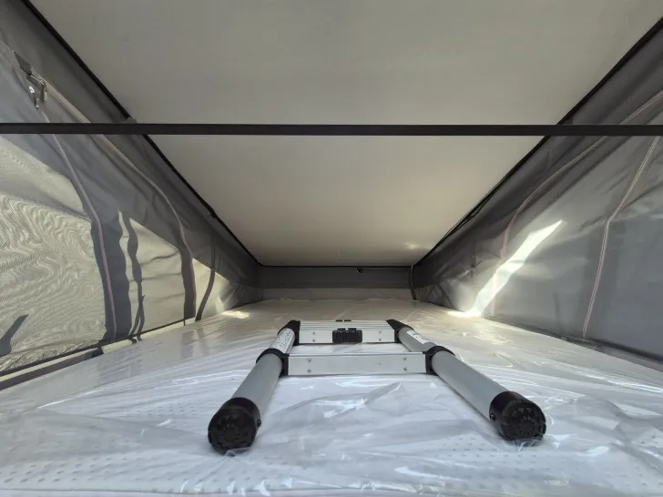 Fahrzeugbild Carado CV640 PRO+ Aufstelldach*Schwenkbad* #29