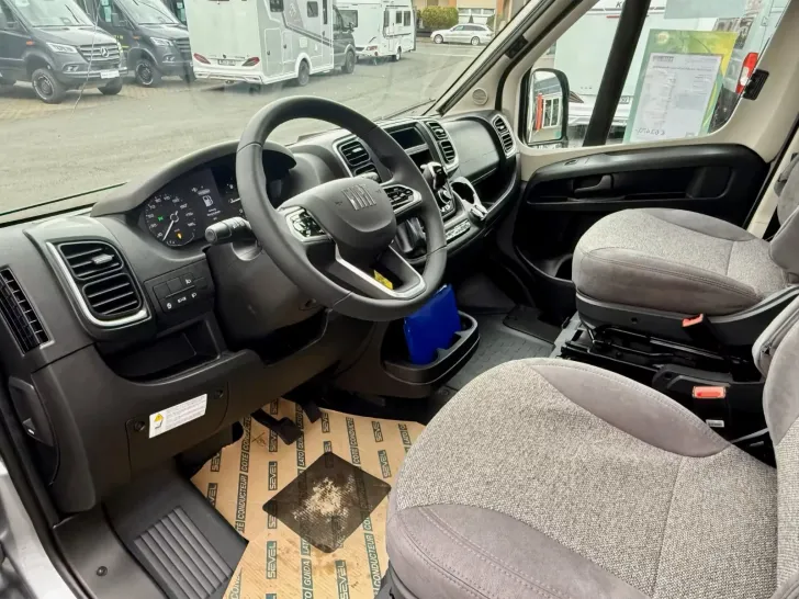 Fahrzeugbild Carado VAN 337 #9