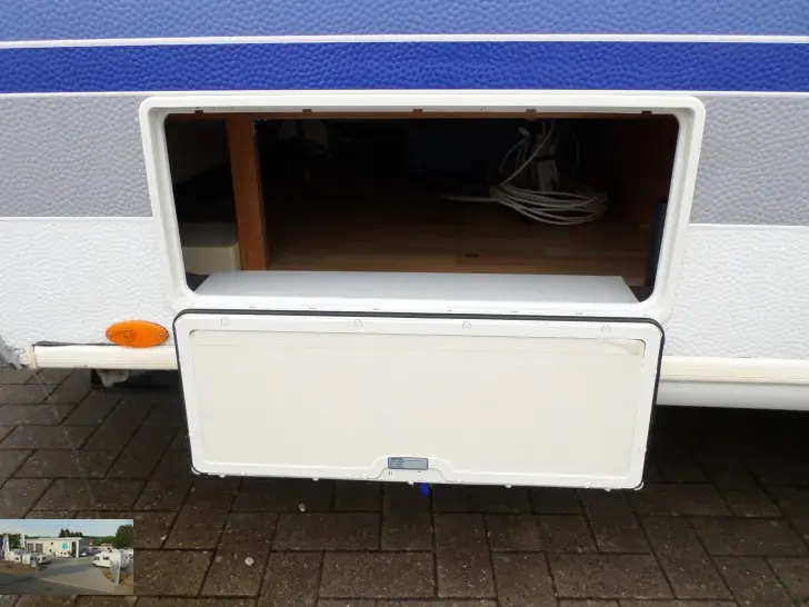 Fahrzeugbild Hobby De Luxe Easy 440 SF Nr. 95 - Doppelbett, SG #33