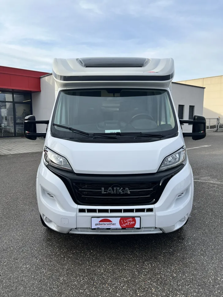 Fahrzeugbild Laika Kosmo L 409 mit Tageszulassung #3