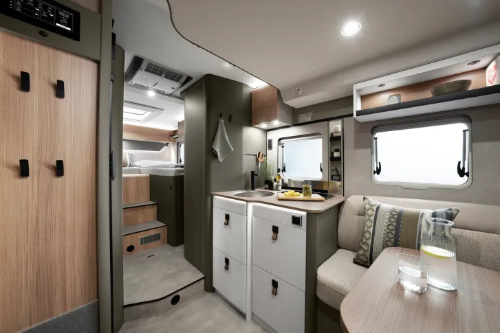 Fahrzeugbild Hymer GT-S 685 Face-to-Face, Raumbad, ab Mai #8