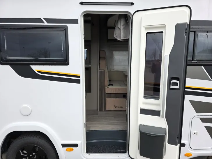 Fahrzeugbild Benimar Tessoro T444 Northautokap SOLAR MARKISE NAV #11