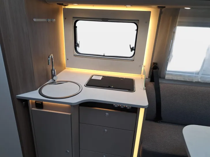 Fahrzeugbild Carado T 459 Pro+ Solar, TV, LTE, 3. Bett #8