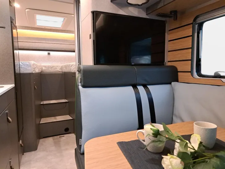 Fahrzeugbild Hymer ML-T CrossOver 570 GFK, TV, SOG #9