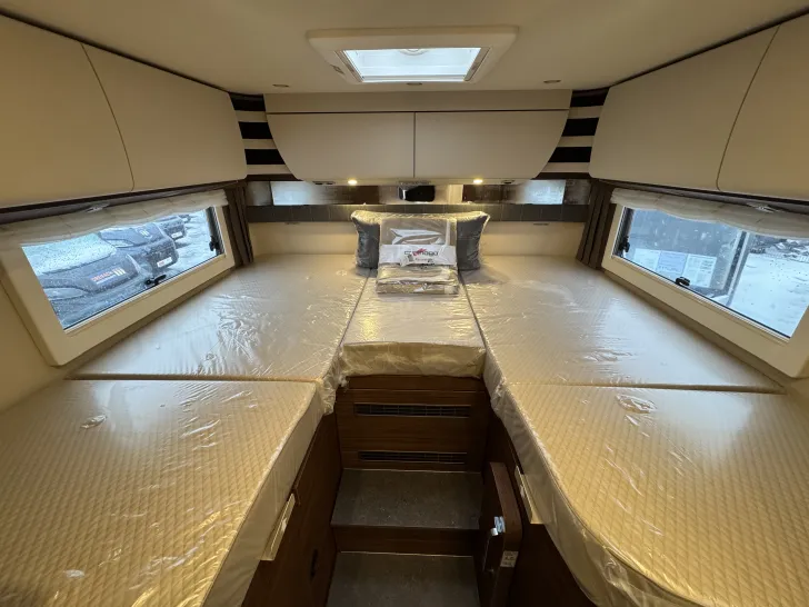 Fahrzeugbild Carthago chic c-line I 4.9 LE 35 Jahre Edition - 25.000,- € #9