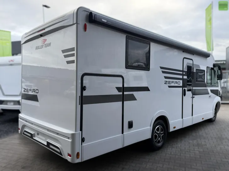 Fahrzeugbild Roller Team Zefiro 267 Integral 180PS 400W Solar 2xLithium #5