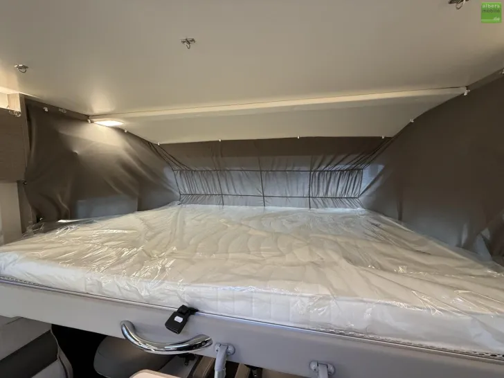 Fahrzeugbild Roller Team Zefiro 267 Integral 180PS 400W Solar 2xLithium #27