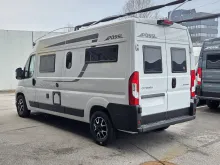 Fahrzeugbild Pössl Summit SHINE 600 LR mit Längsbetten #4