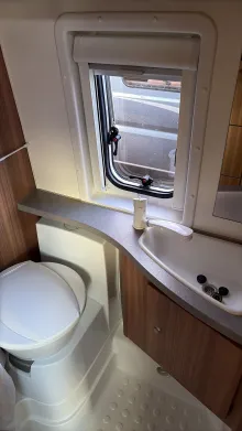 Toilette Weinsberg CaraBus 600 MQH