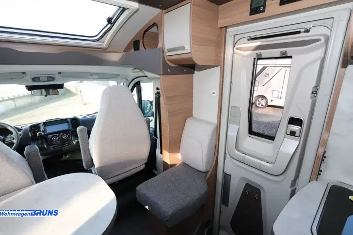 Fahrzeugbild Knaus L!VE TI 650 MEG #10