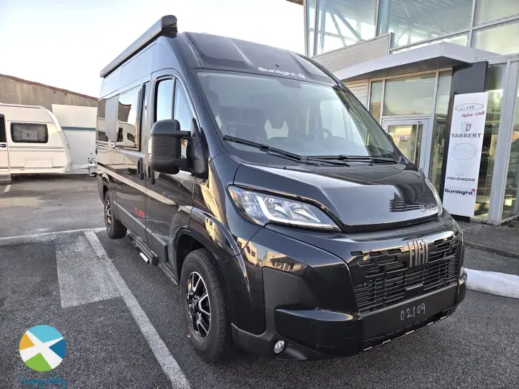 Schräg Hinten Sunlight Camper Van CLIFF 540 Adventure Edition