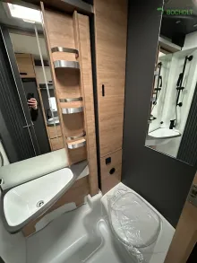 Fahrzeugbild Knaus LIVE WAVE 650 MEG PLATINUM SELECTION Adaptiver Tempomat / Lithium / Markise #17