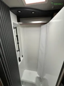 Fahrzeugbild Knaus LIVE WAVE 650 MEG PLATINUM SELECTION Adaptiver Tempomat / Lithium / Markise #8