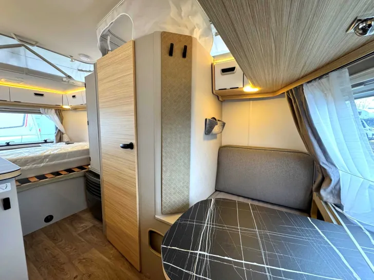 Fahrzeugbild Hymer Eriba Eriba Touring 430 1.300kg|AusstattungslinieUrban #11