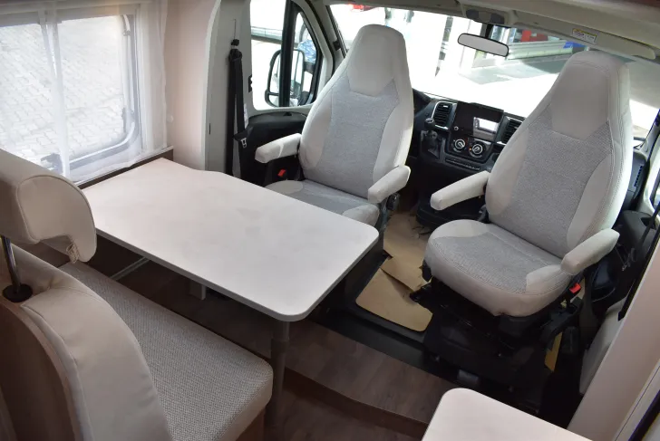 Fahrzeugbild Carado VAN V337 Pro+ Automatik, ACC, Navi, ab Juli #8