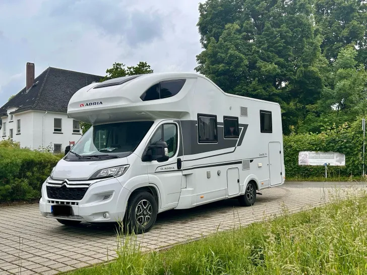 Fahrzeugbild Adria Coral XL All-In 660 SL Klima Navi Fahrradtr #1