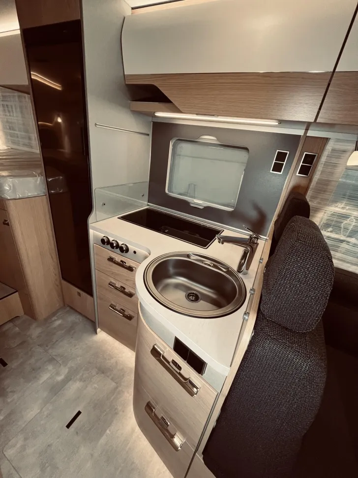 Fahrzeugbild Hymer B-Klasse MC I BlackLine 600 30.030,- EUR Vorteil #14