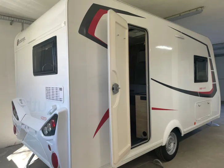 Fahrzeugbild Sterckeman Easy 420CP #4