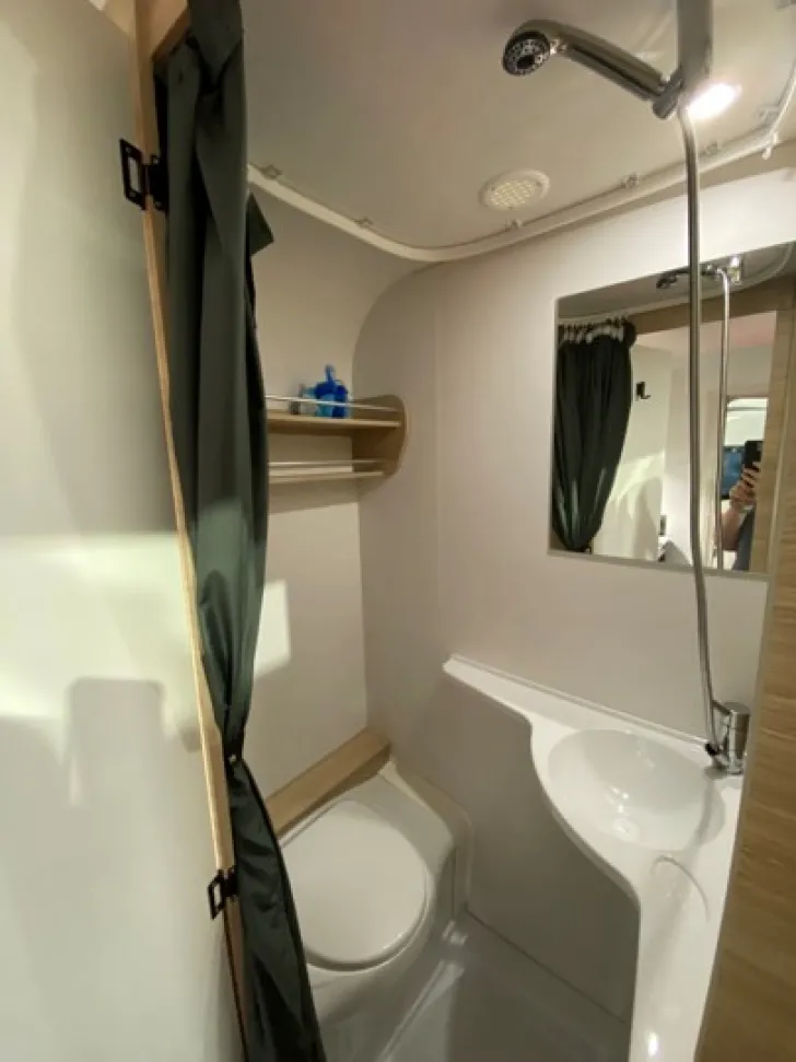 Fahrzeugbild Sterckeman Easy 420CP #11