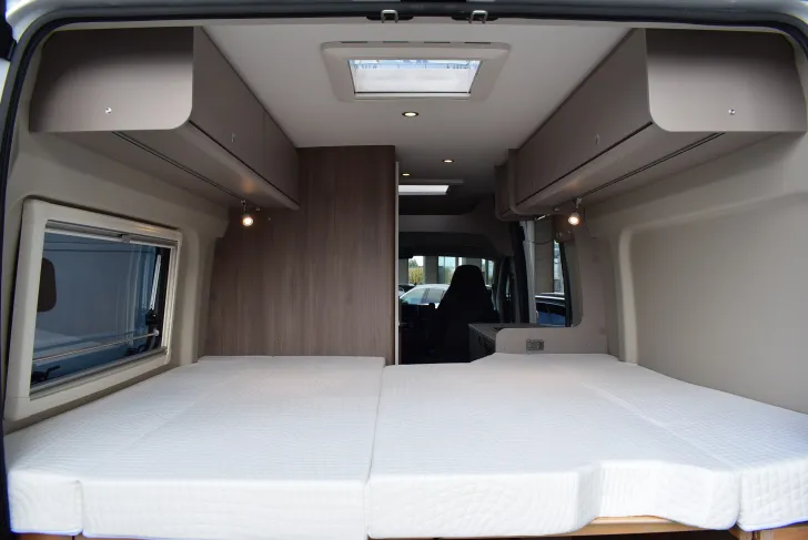 Fahrzeugbild Carado CV 602 pro Längsbetten, 2. Batterie, 5,99 #30