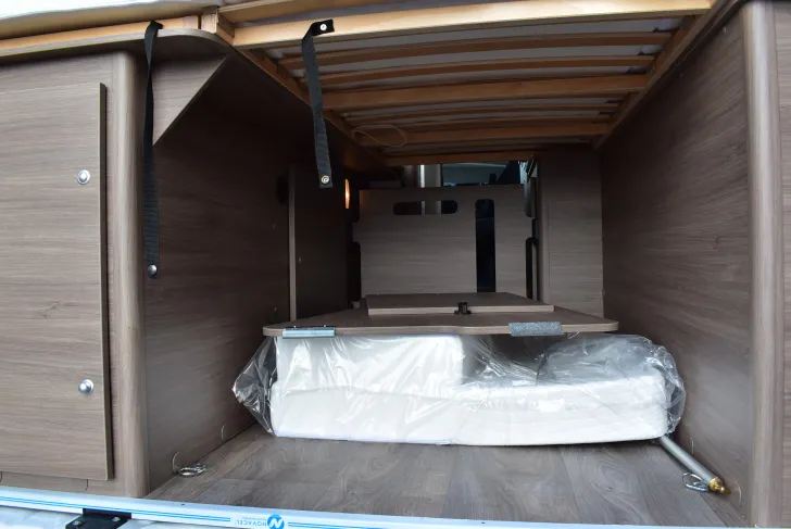 Fahrzeugbild Carado CV 602 pro Längsbetten, 2. Batterie, 5,99 #31