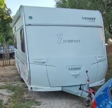 Grundriss Nacht Fendt Tendenza 465 SFB Gut gepflegt