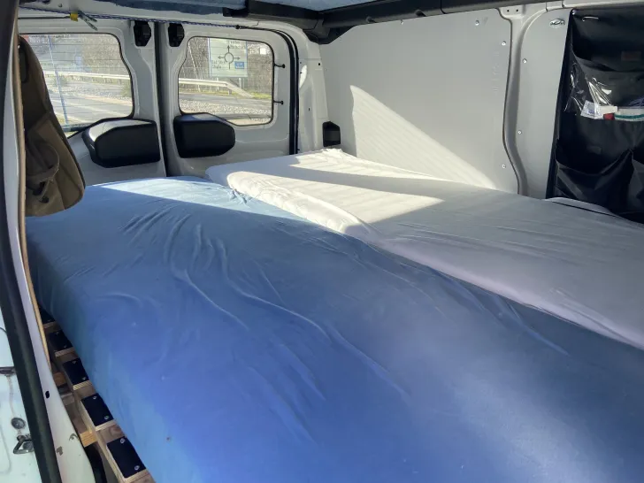 Grundriss Nacht Opel Vivaro 2.0 CDTI