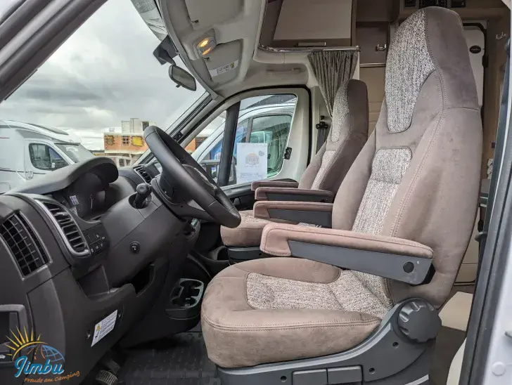 Fahrzeugbild Malibu T 430 LE Touring 140 PS | Schalter - 2094 #9