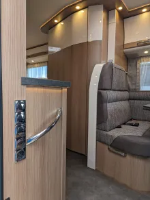 Fahrzeugbild Malibu T 430 LE Touring 140 PS | Schalter - 2094 #14